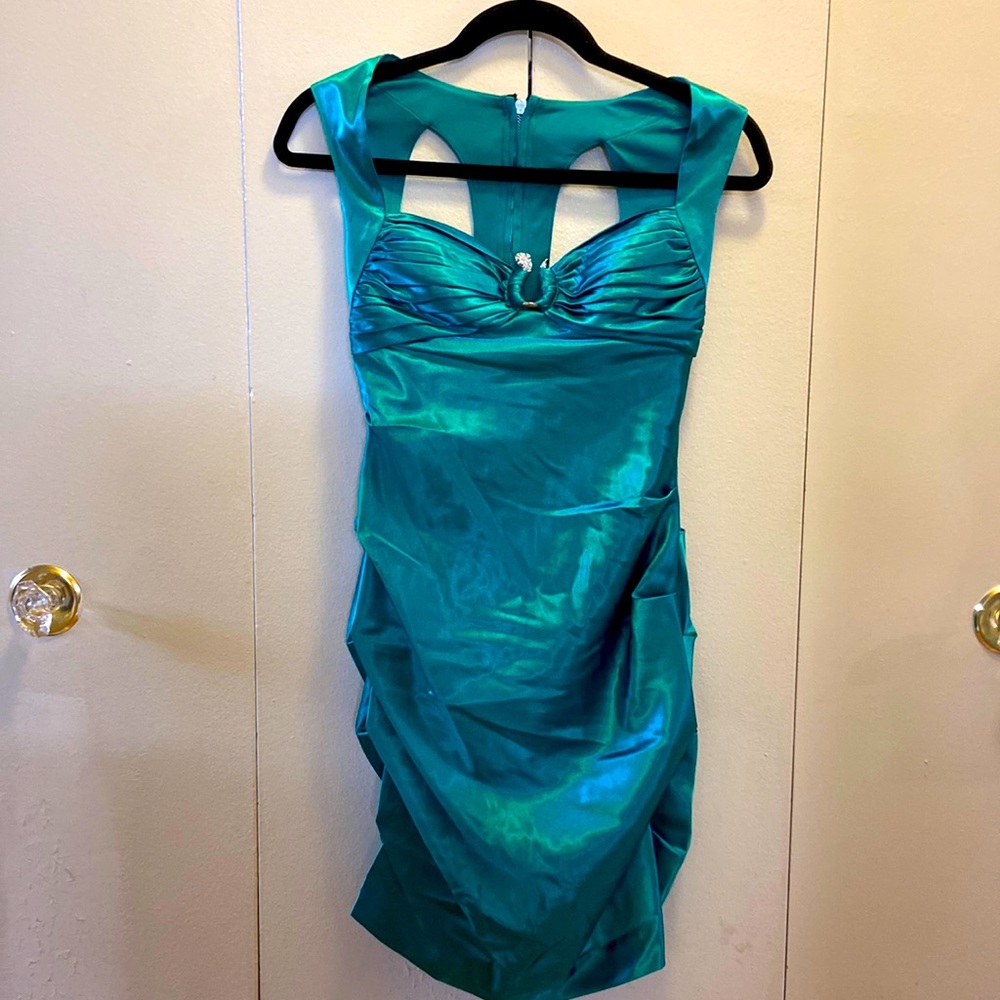 Hailey Logan Adrianna Papell Chic Dress Sz3/4 Gorgeous Snake Rhinestones
